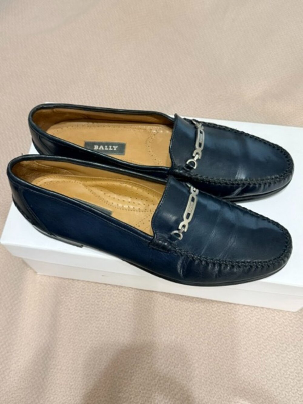Men's Bally Horsebit Kaui Italian Leather Loafers.Size 9 and half .